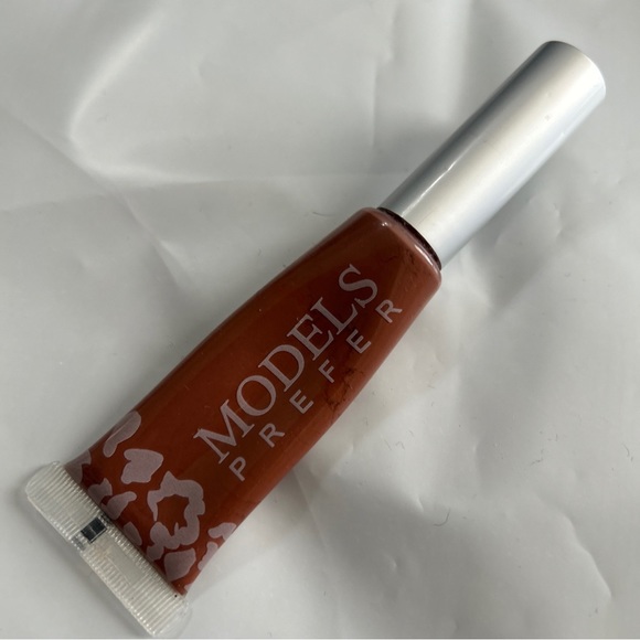Models Prefer Lip gloss Suede Shimmer vintage Rare full size tube Vintage New - Picture 2 of 4